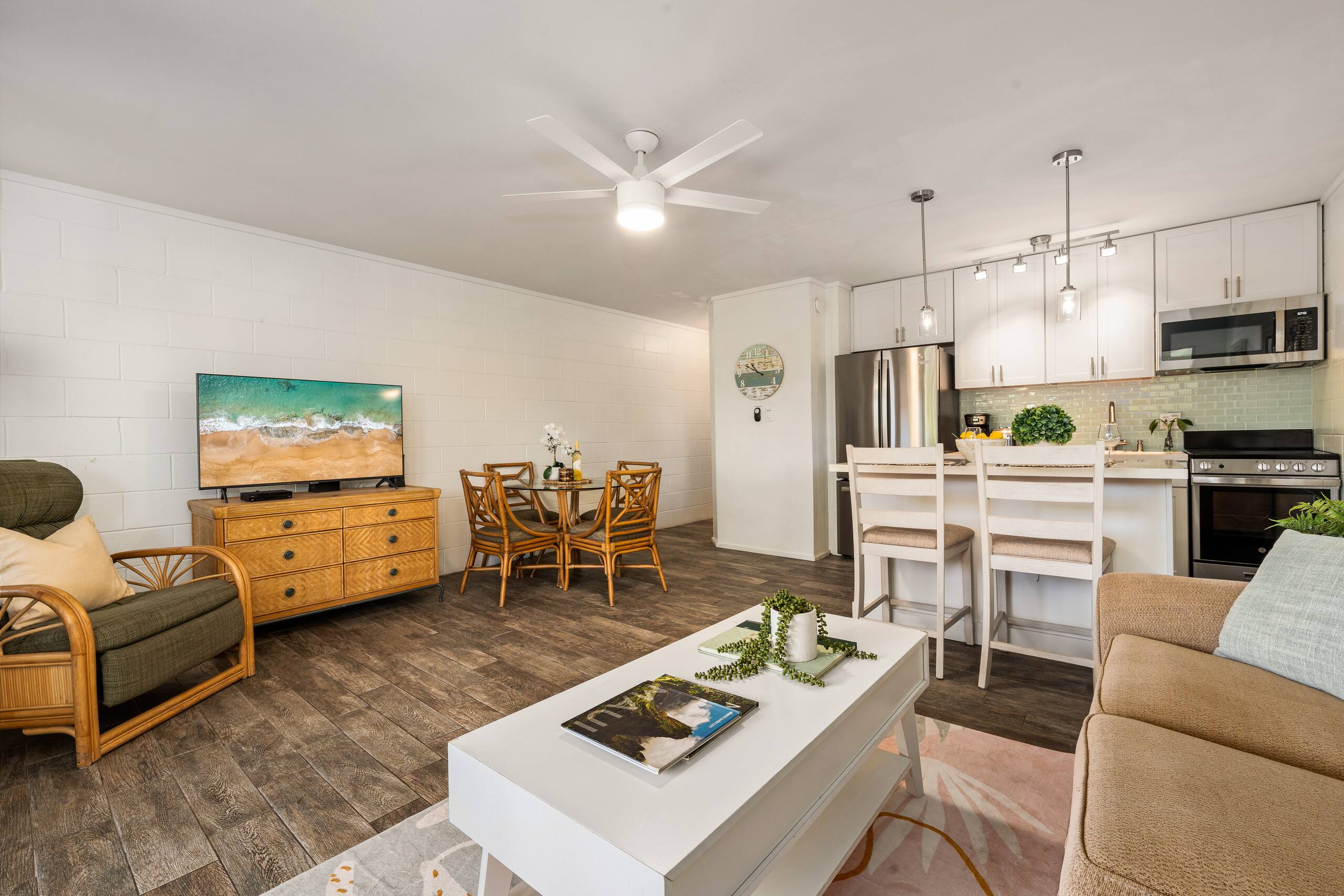 Condo in Lahaina · ★4.41 · 1 bedroom · 2 beds · 1 private bath - Image 6