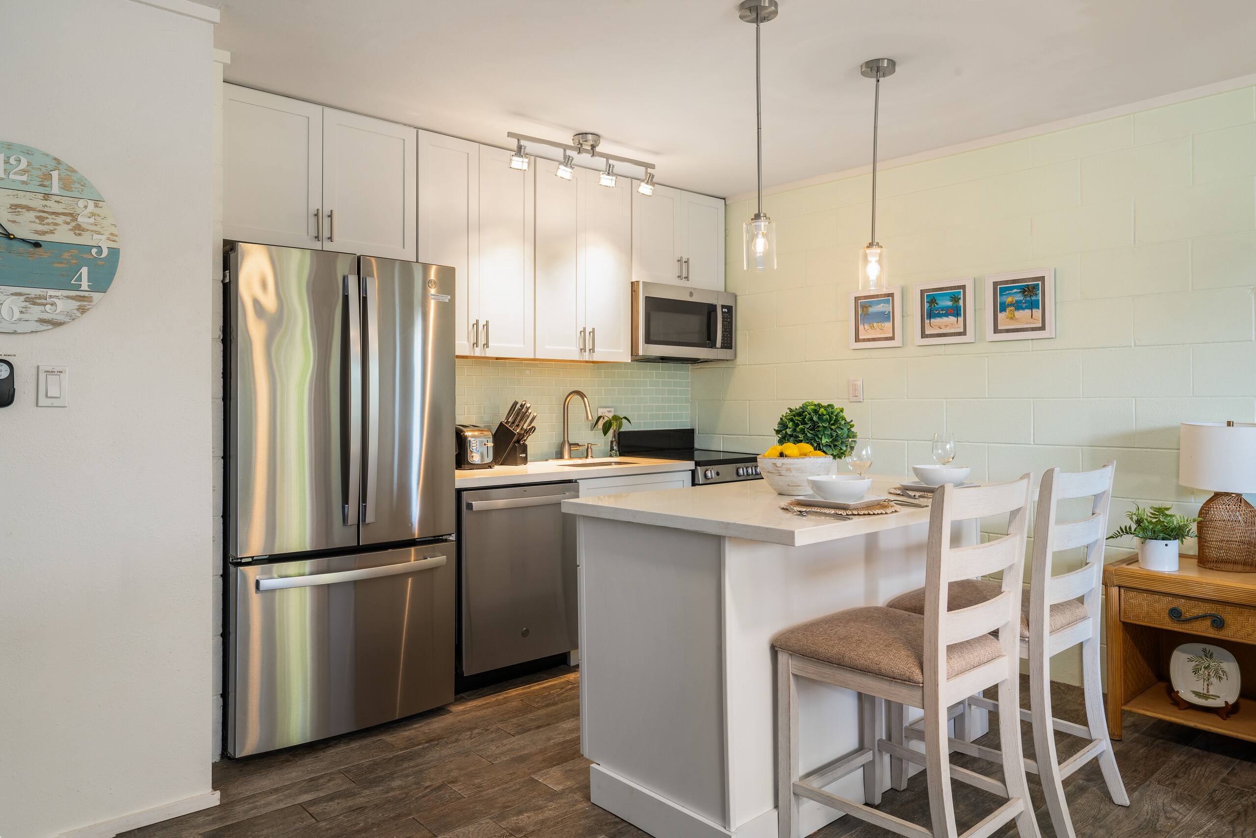 Condo in Lahaina · ★4.41 · 1 bedroom · 2 beds · 1 private bath - Image 13