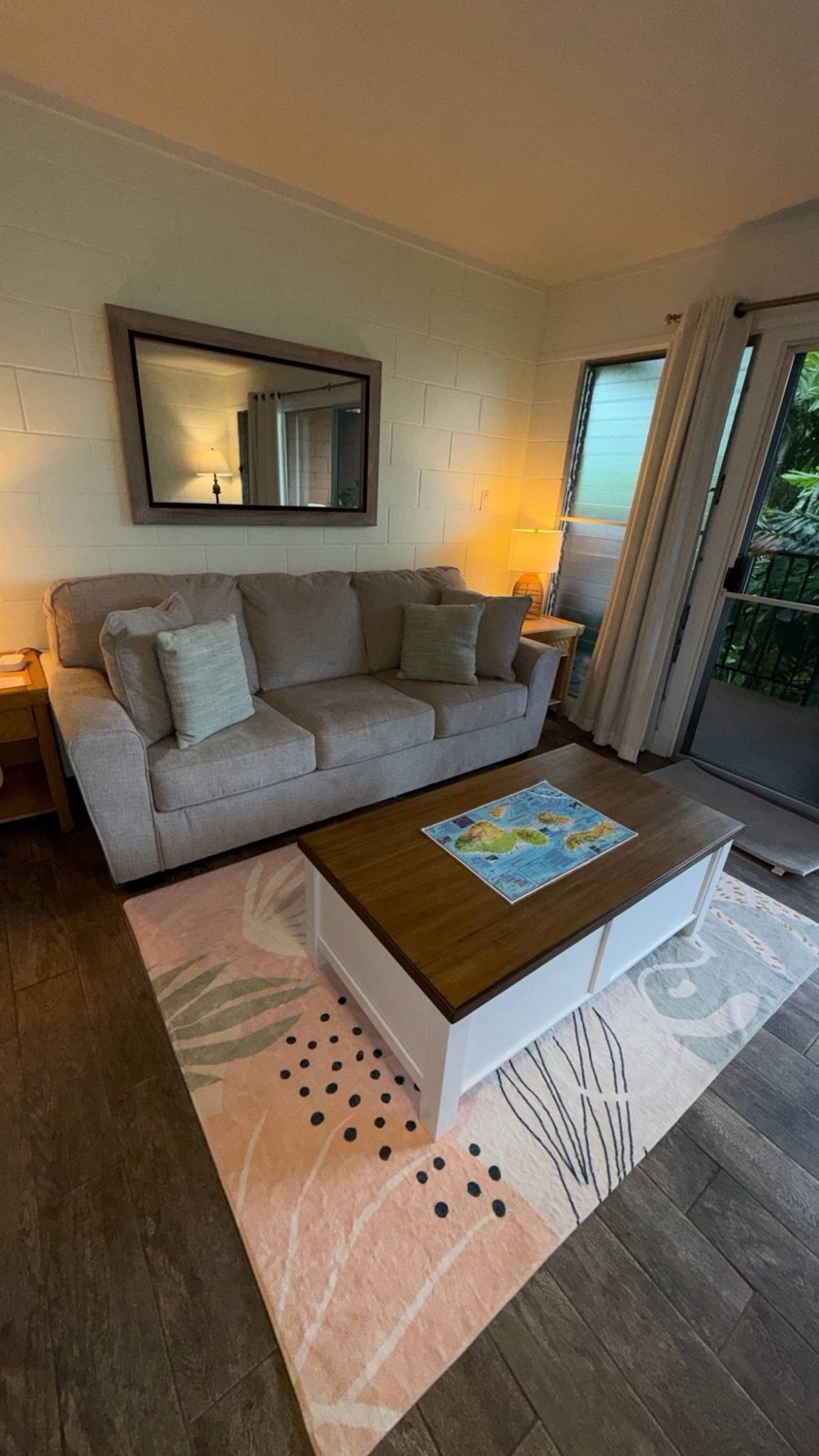 Condo in Lahaina · ★4.41 · 1 bedroom · 2 beds · 1 private bath - Image 7
