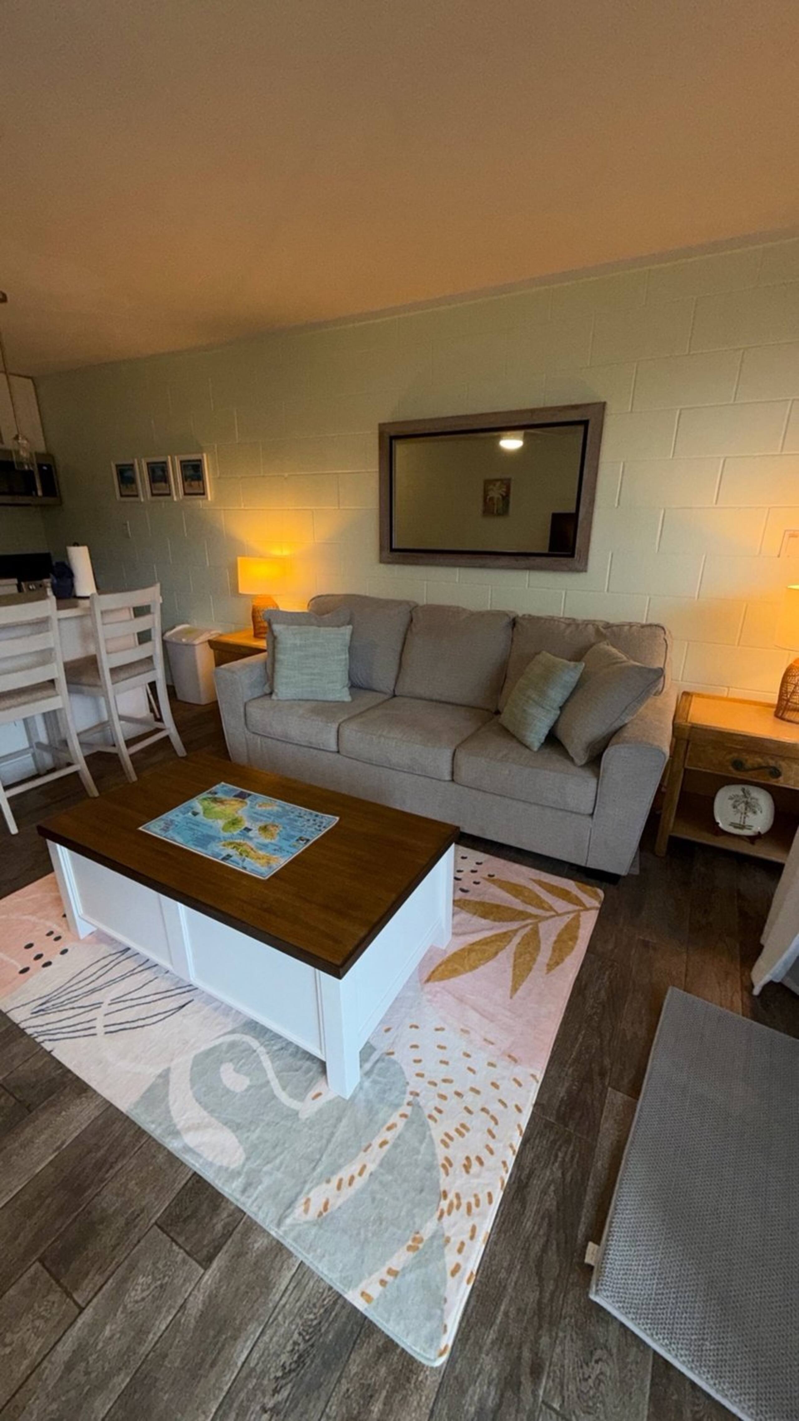 Condo in Lahaina · ★4.41 · 1 bedroom · 2 beds · 1 private bath - Image 8