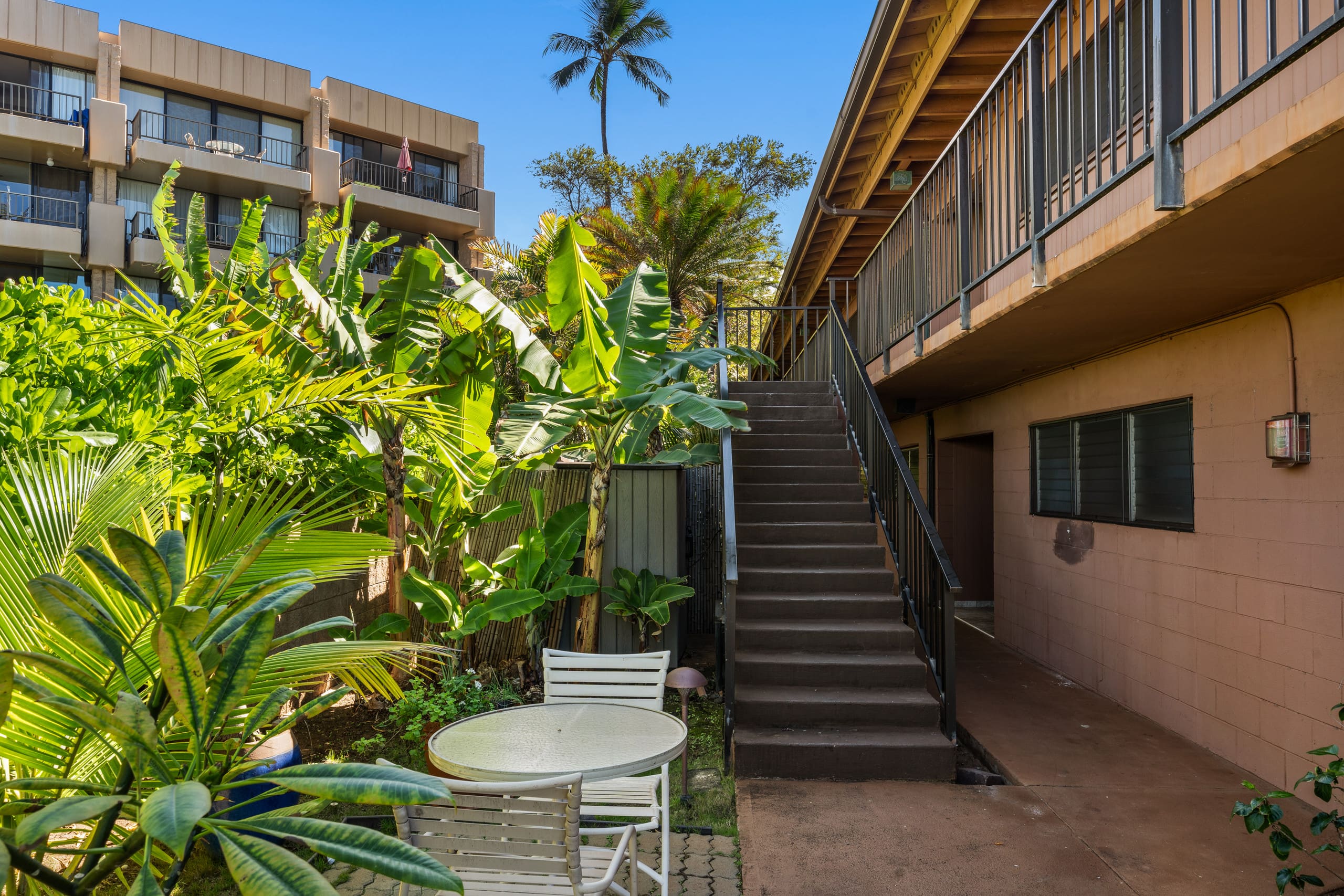 Condo in Lahaina · ★4.41 · 1 bedroom · 2 beds · 1 private bath - Image 44