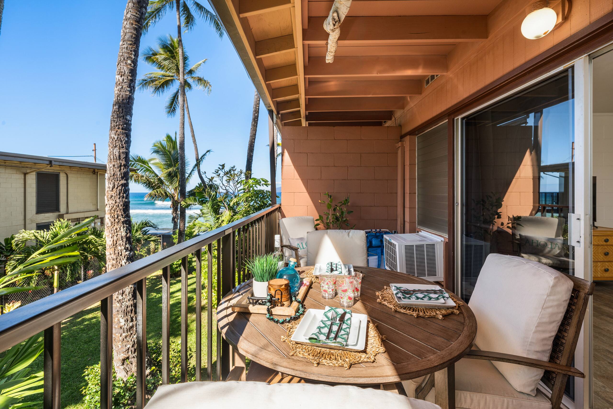 Condo in Lahaina · ★4.41 · 1 bedroom · 2 beds · 1 private bath - Image 39