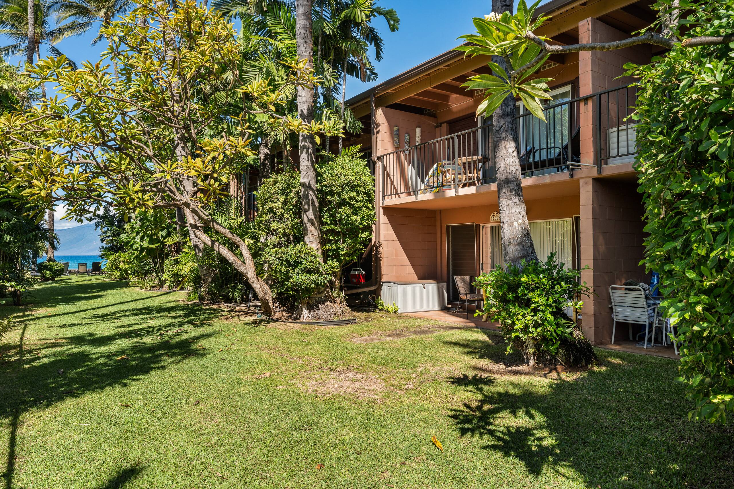 Condo in Lahaina · ★4.41 · 1 bedroom · 2 beds · 1 private bath - Image 47