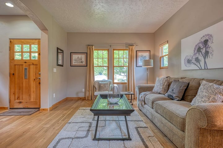 Charming North End Haven | Walk To Downtown & Hyde Park | Enjoy Outdoor Patio & Backyard W/ Your Dog - ボイシ, ID