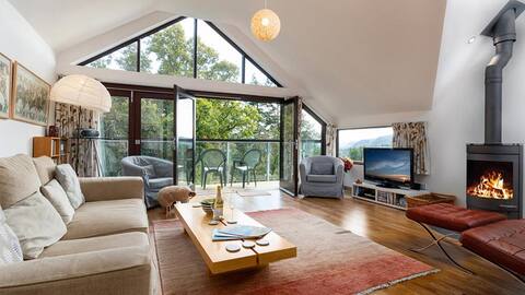 Hafod, Unique Holiday Home in Scenic Village Rowen