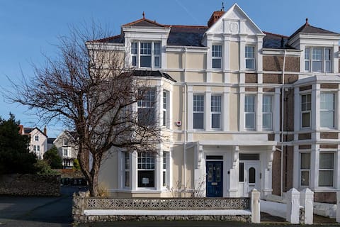 St Vincent House, Boutique Townhouse in Llandudno