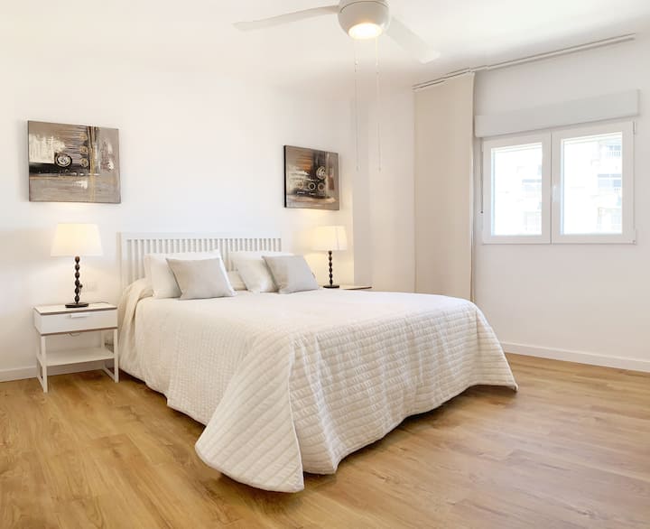 Chambre confortable avec lit double confortable
