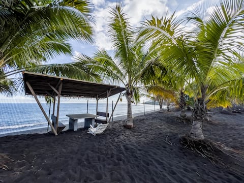 Tahiti - Taharuu Bungalows Surf & Beach