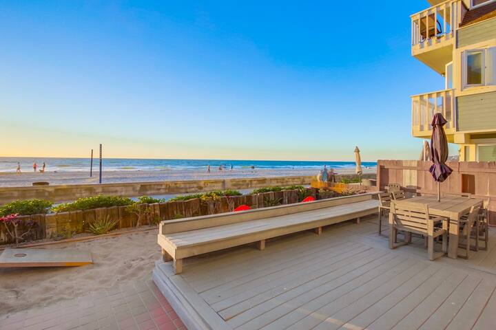 2 Levels of Ocean Front – HUGE Patio – AC gallery image 2