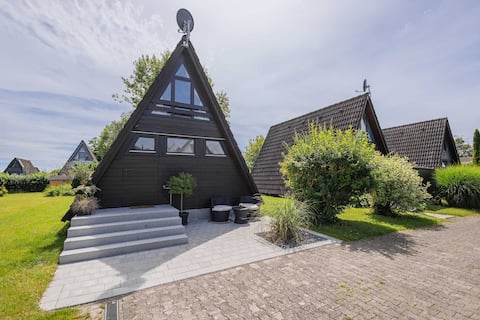 Leistungsstarkes Airbnb: Vacation home park Immenstaad am Bodensee single-family home in Immenstaad Am Bodensee