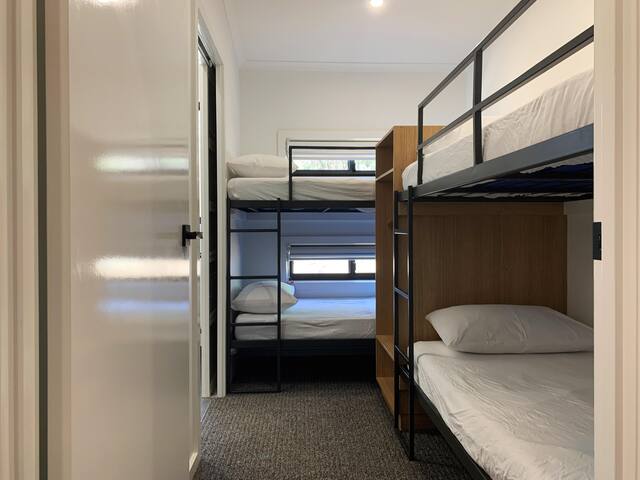 Superior Family Cabin (Sleeps 6) gallery image 2