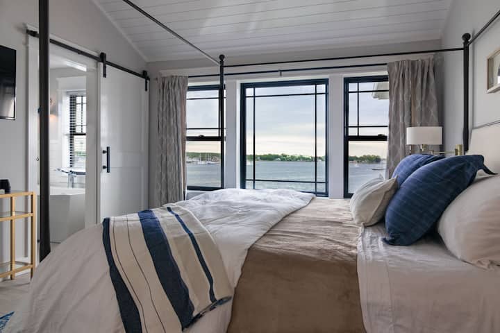 Harbor View Landing, The Mystic - 3rd Floor Suite