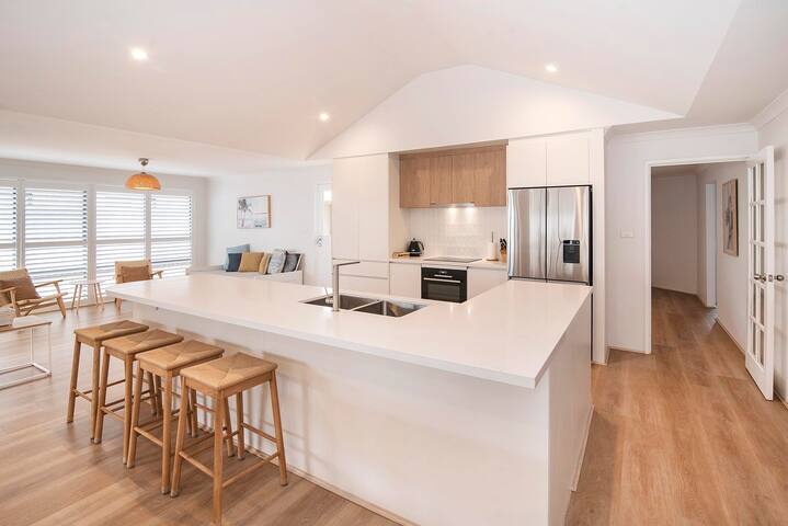 House 07 – “Salt” Dunsborough gallery image 3