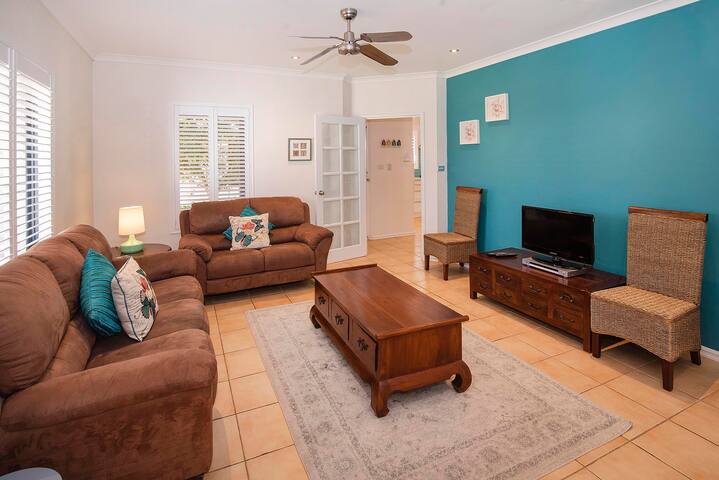 House 18 – The Getaway Dunsborough gallery image 2