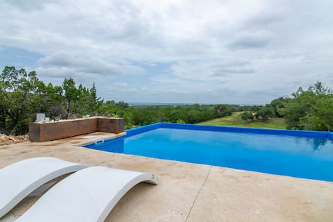 Unique family stay: pool, hot tub, swim hole