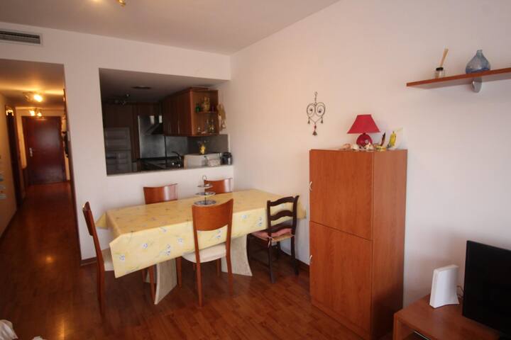 empordà 12 – apartment with mountain views, elevat gallery image 5