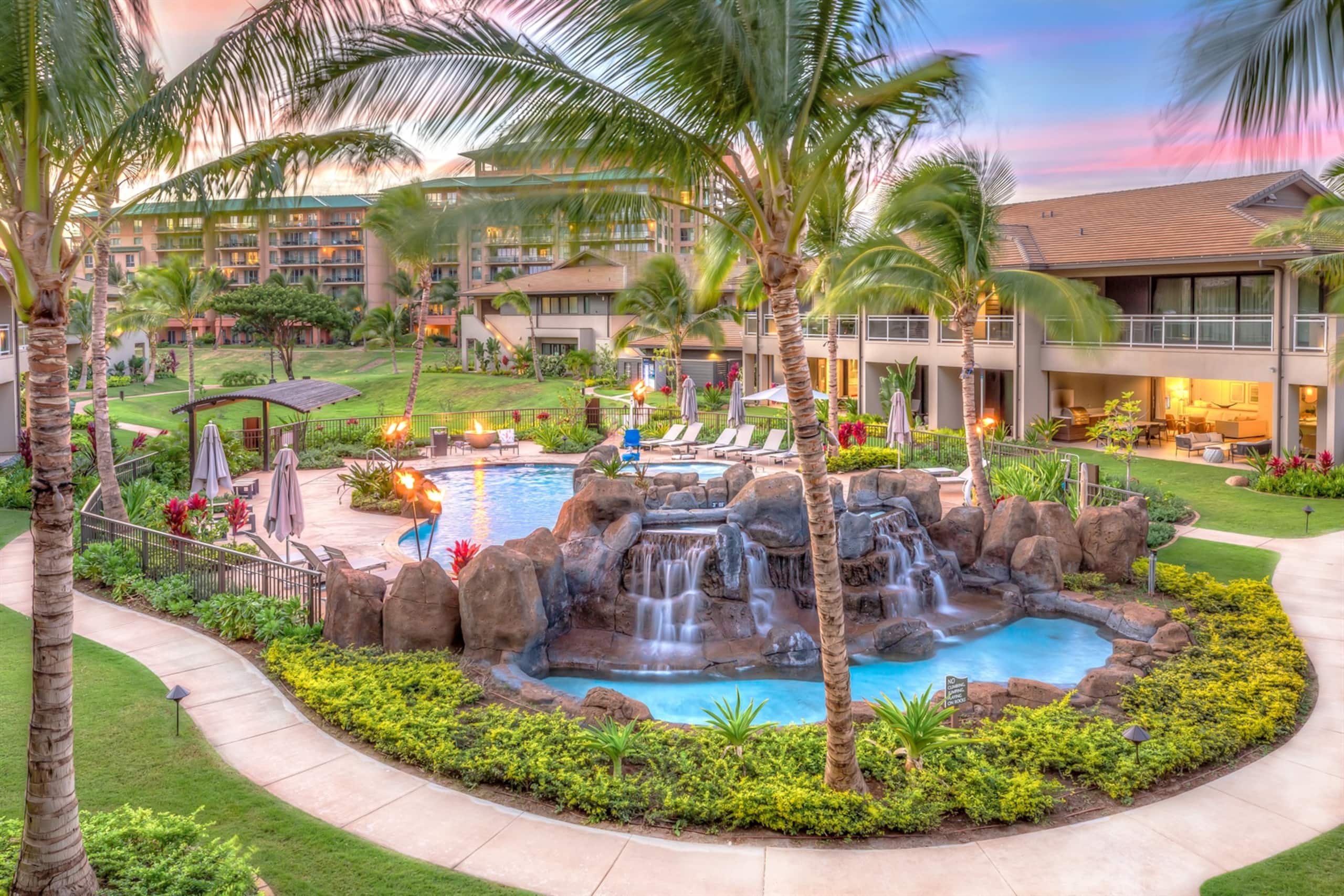Villa in Lahaina · ★4.6 · 6 bedrooms · 8 beds · 6 private baths - Image 17