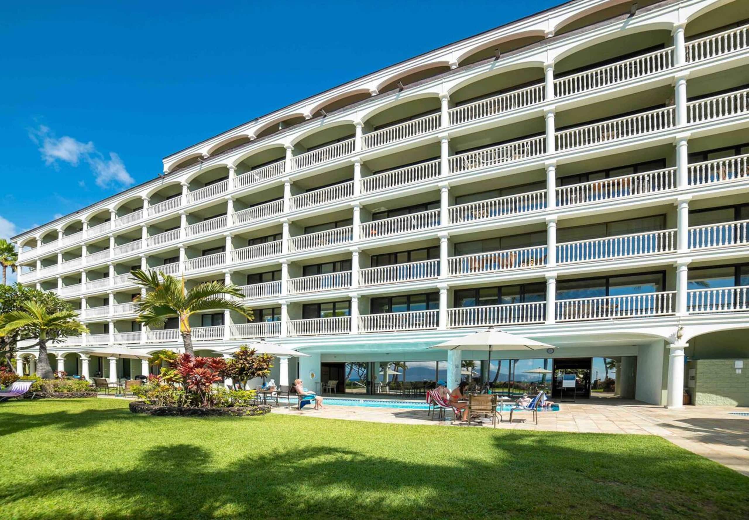 Lahaina Shores Beach Resort Studio - Image 6