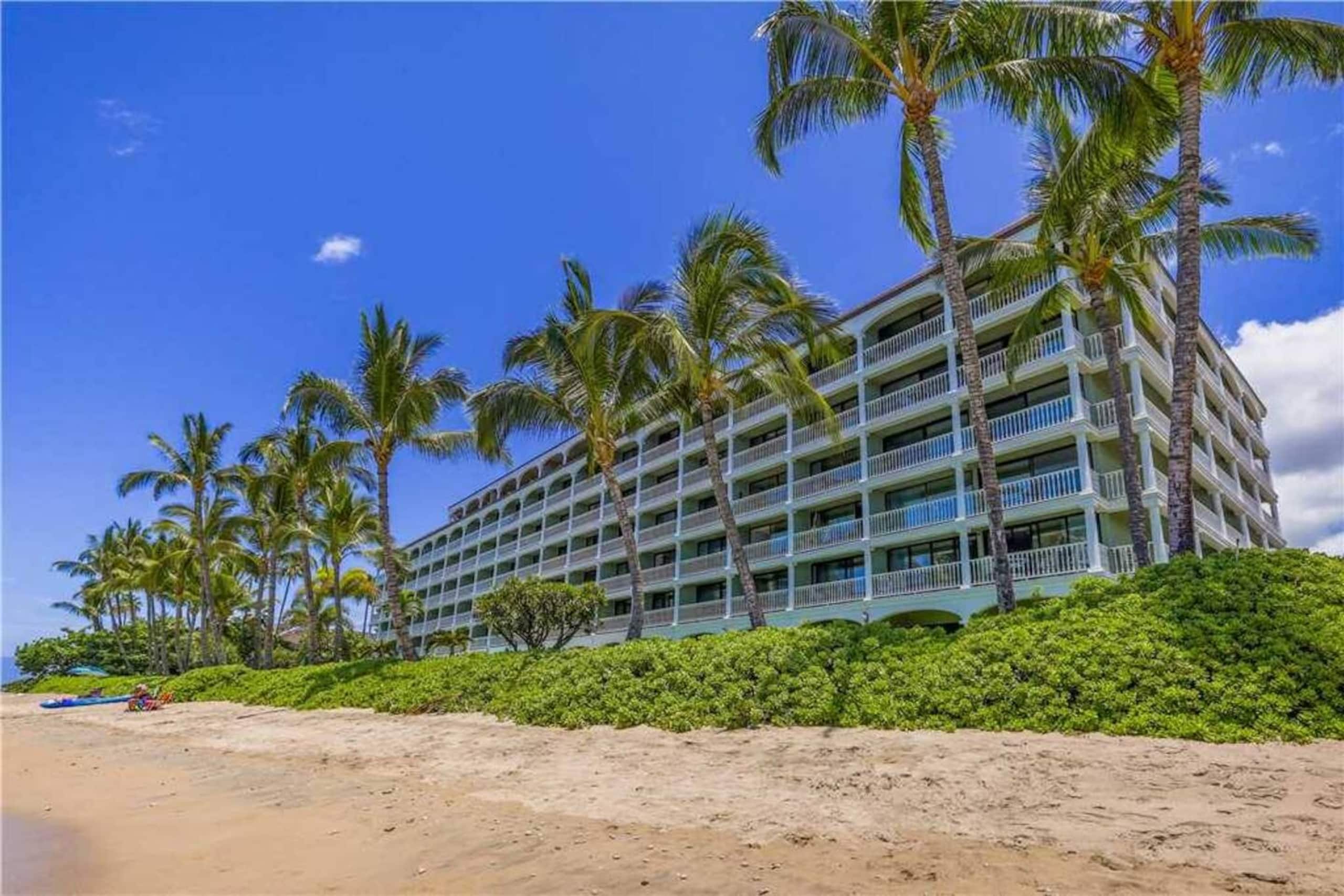 Lahaina Shores Beach Resort Studio - Image 21