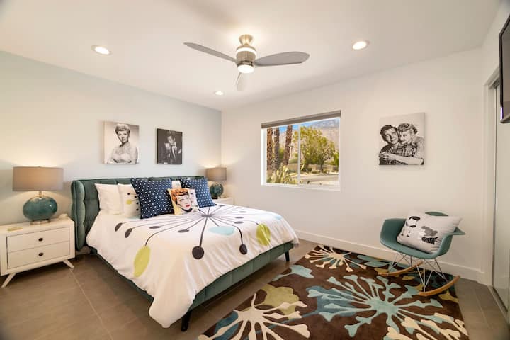 Lucy & Desi Suite na maoni mazuri ya mlima.