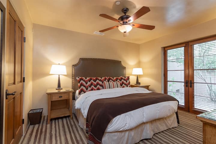 Потопете се в дълбок сън в това луксозно качествено легло!