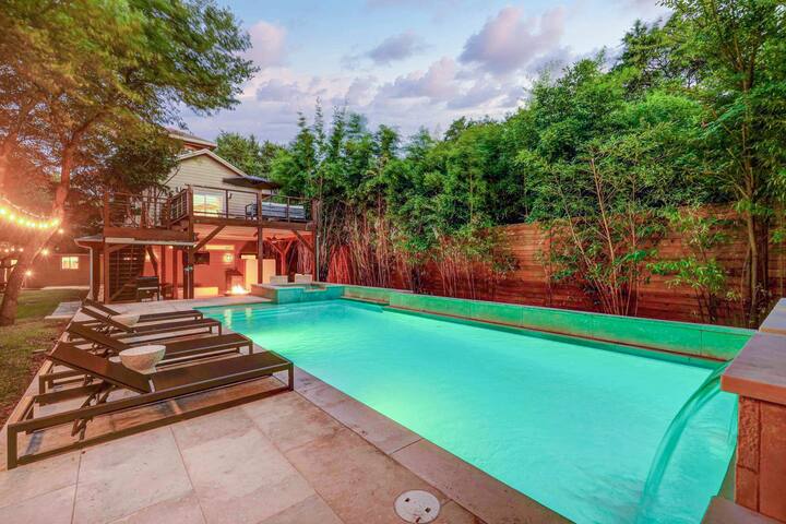 UT Football Fave – Fire Pit, Hot Tub, Pool, More! gallery image 5