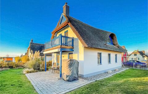 Cozy home in Zierow with sauna