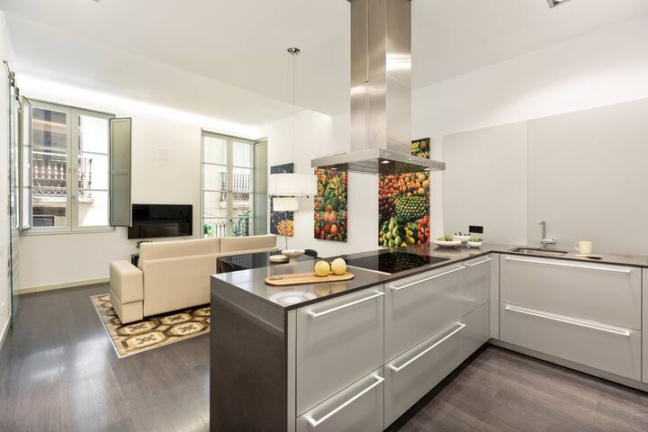 Ola Living Petritxol La Boqueria gallery image 2