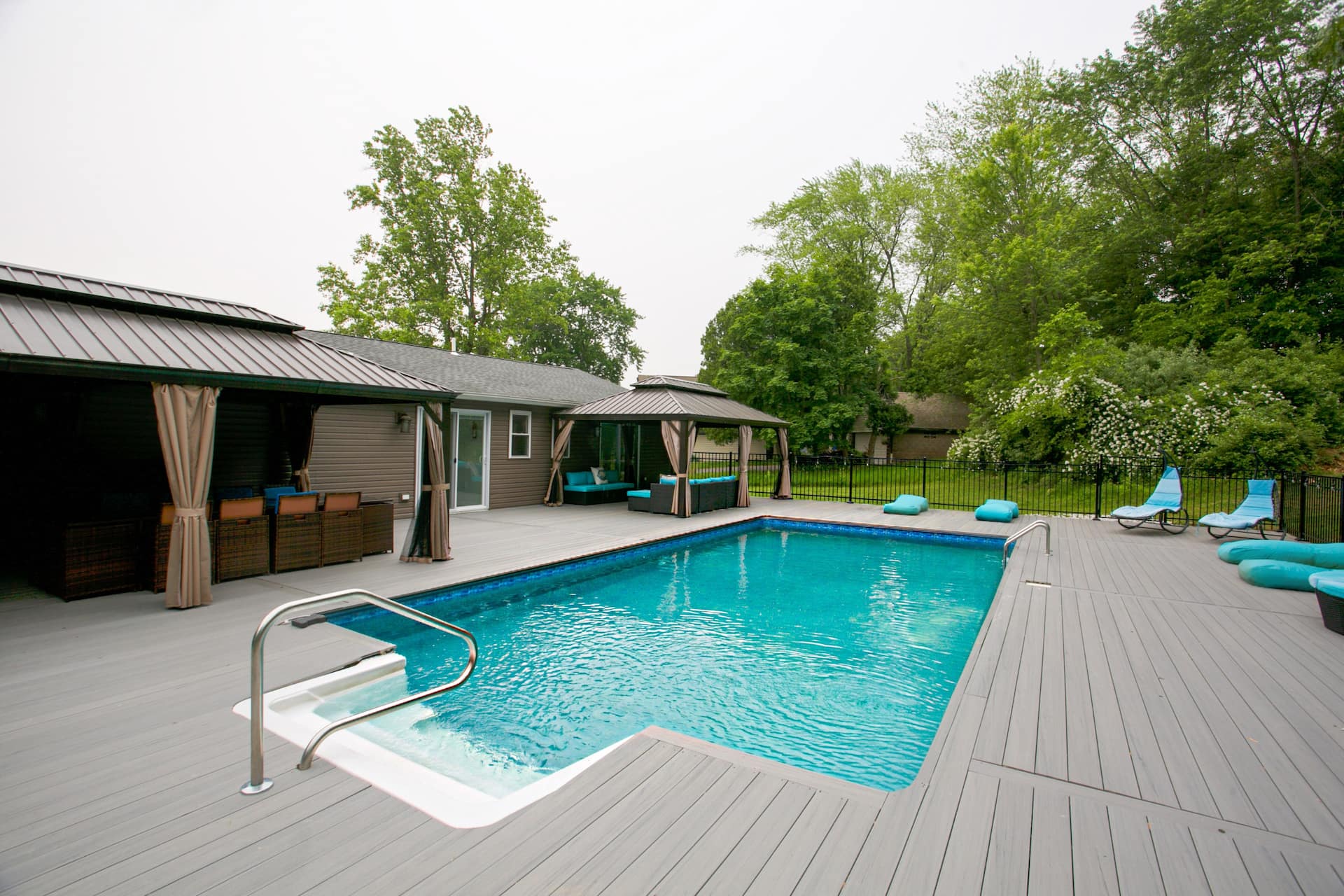 Modern home with a private Heated pool and jacuzzi