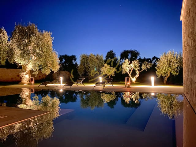 TD Villa Ricchiari Traditional Villa w/Design Pool