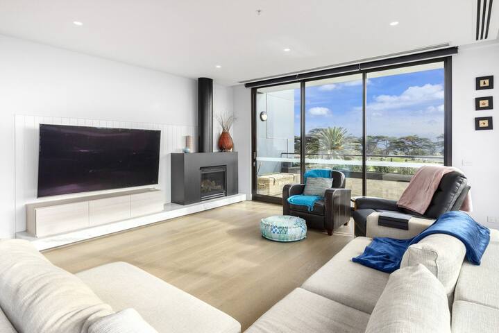 Panoramic Pristine Parkvue – Mornington On The Bay gallery image 4