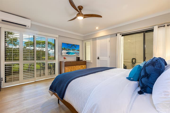 Голяма спалня с двойно легло king size, климатик и 2 самостоятелни ланаи