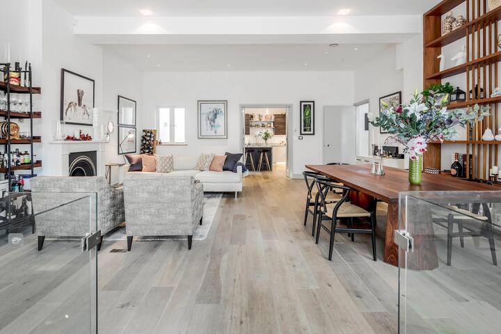 Immaculate Fulham Home – chic, modern & spacious gallery image 5