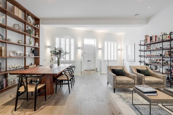Immaculate Fulham Home – chic, modern & spacious gallery image 2