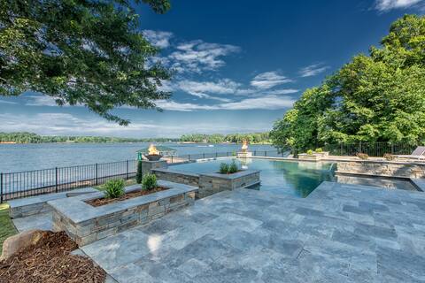 Azalea Retreat by AvantStay | Sleeps 34 & Pool