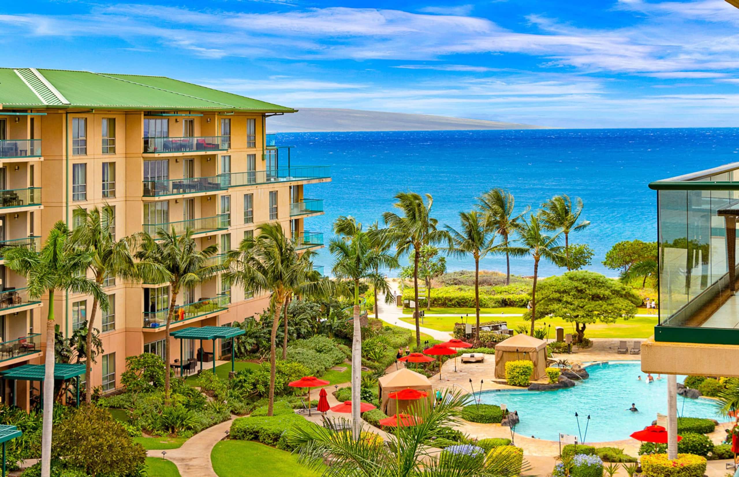 Condo in Lahaina · ★4.89 · Studio · 2 beds · 1 bath - Image 2