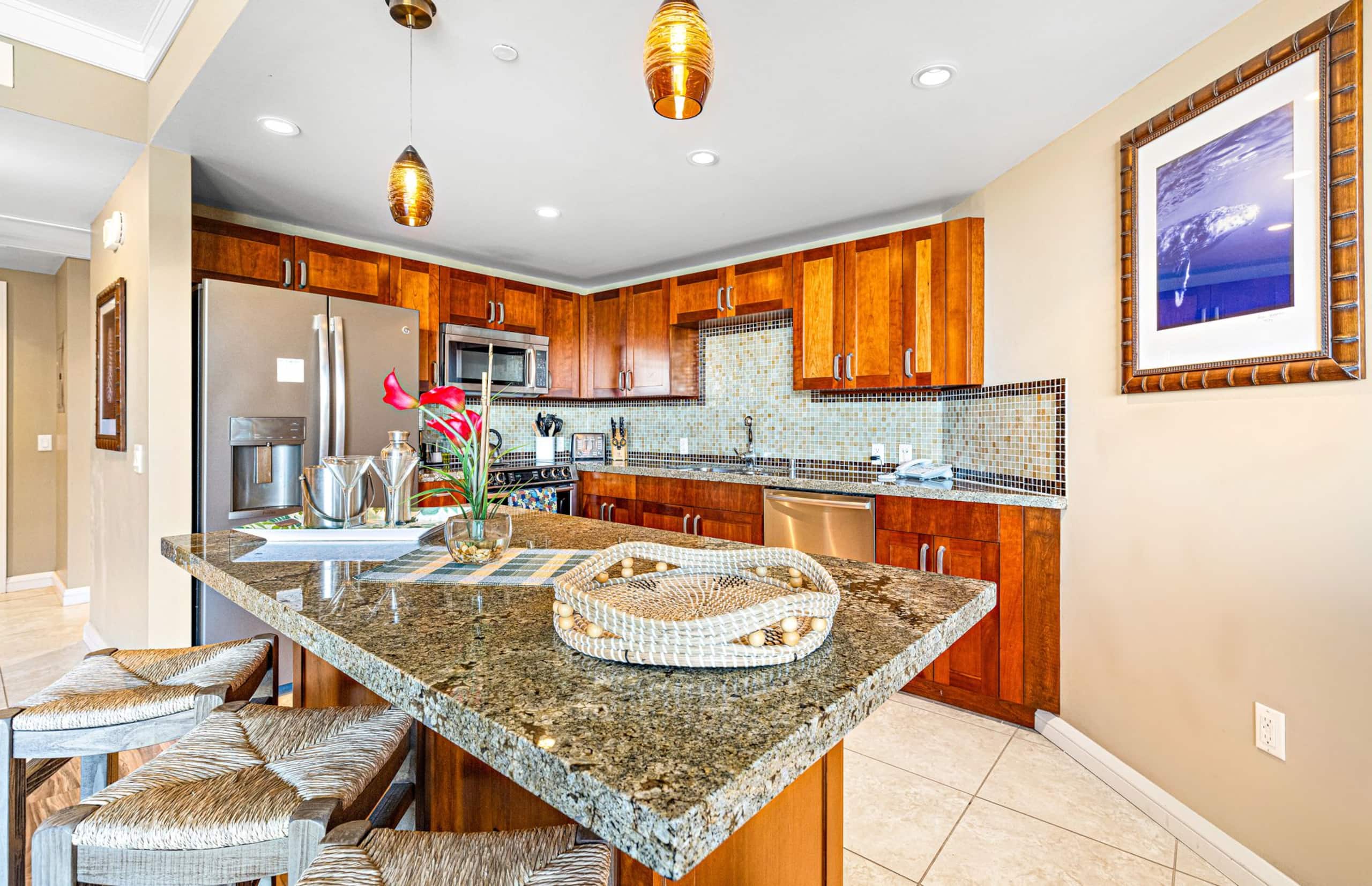 Condo in Lahaina · ★4.89 · Studio · 2 beds · 1 bath - Image 11