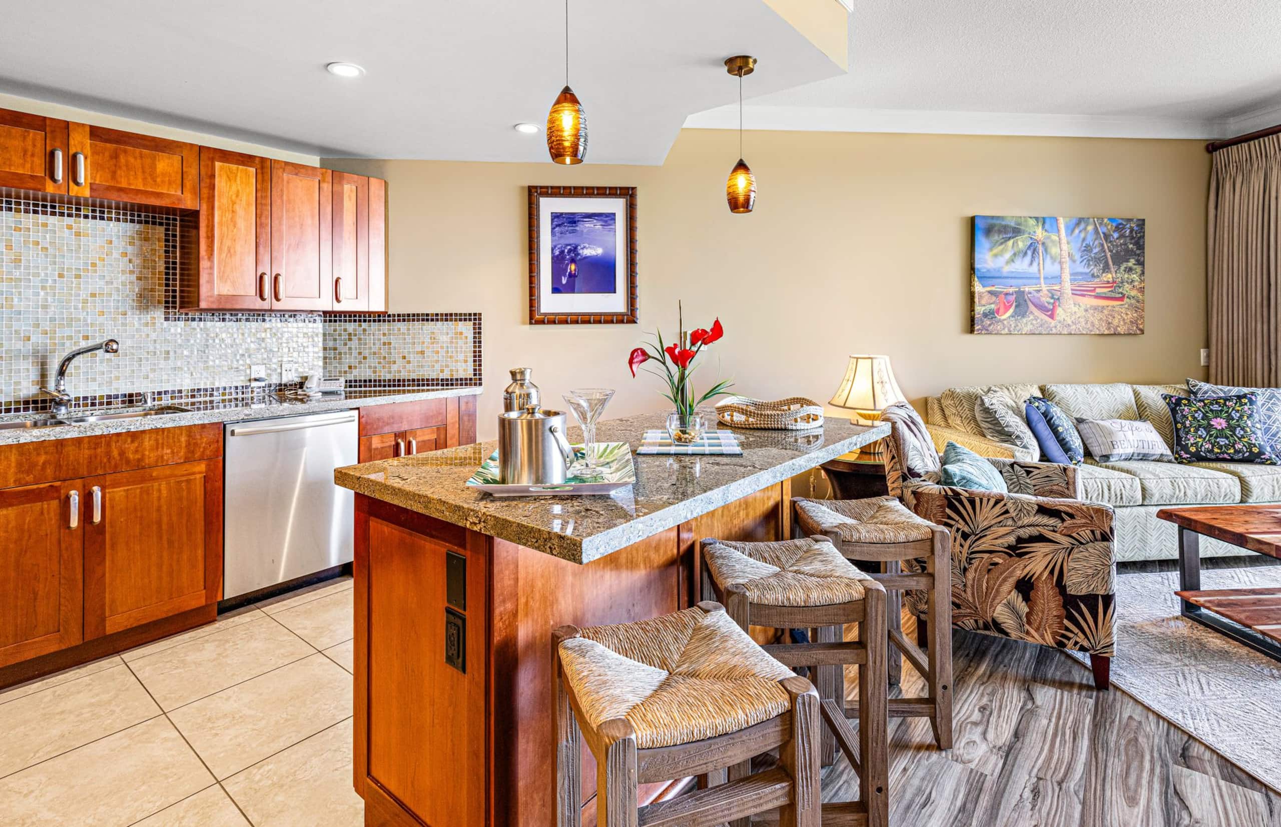 Condo in Lahaina · ★4.89 · Studio · 2 beds · 1 bath - Image 5