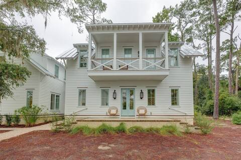 Gorgeous Guesthouse Cottage in Moreland Village!
