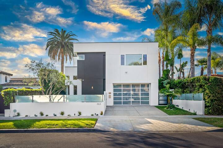 The Beverly Villa gallery image 2