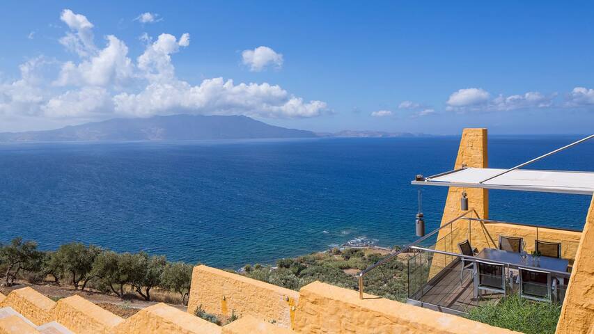 Athina Epavlis – Ethereal Charm of Blue Horizons gallery image 2