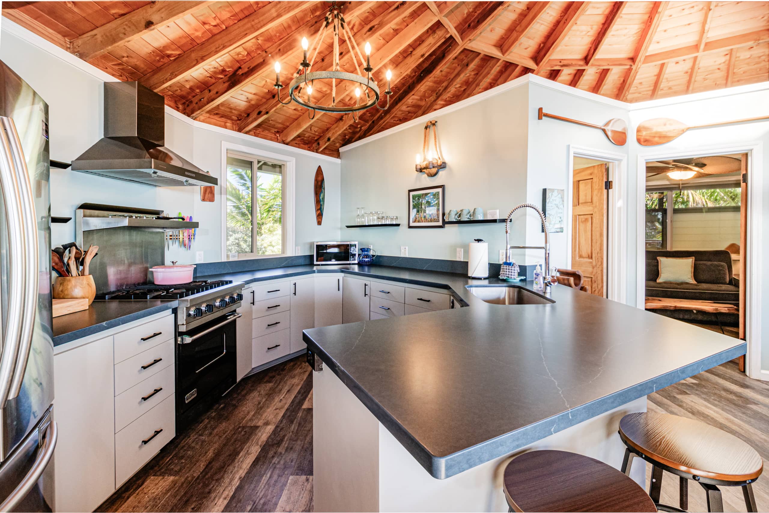 Home in Keaau · ★4.95 · 2 bedrooms · 2 beds · 3 baths - Image 12