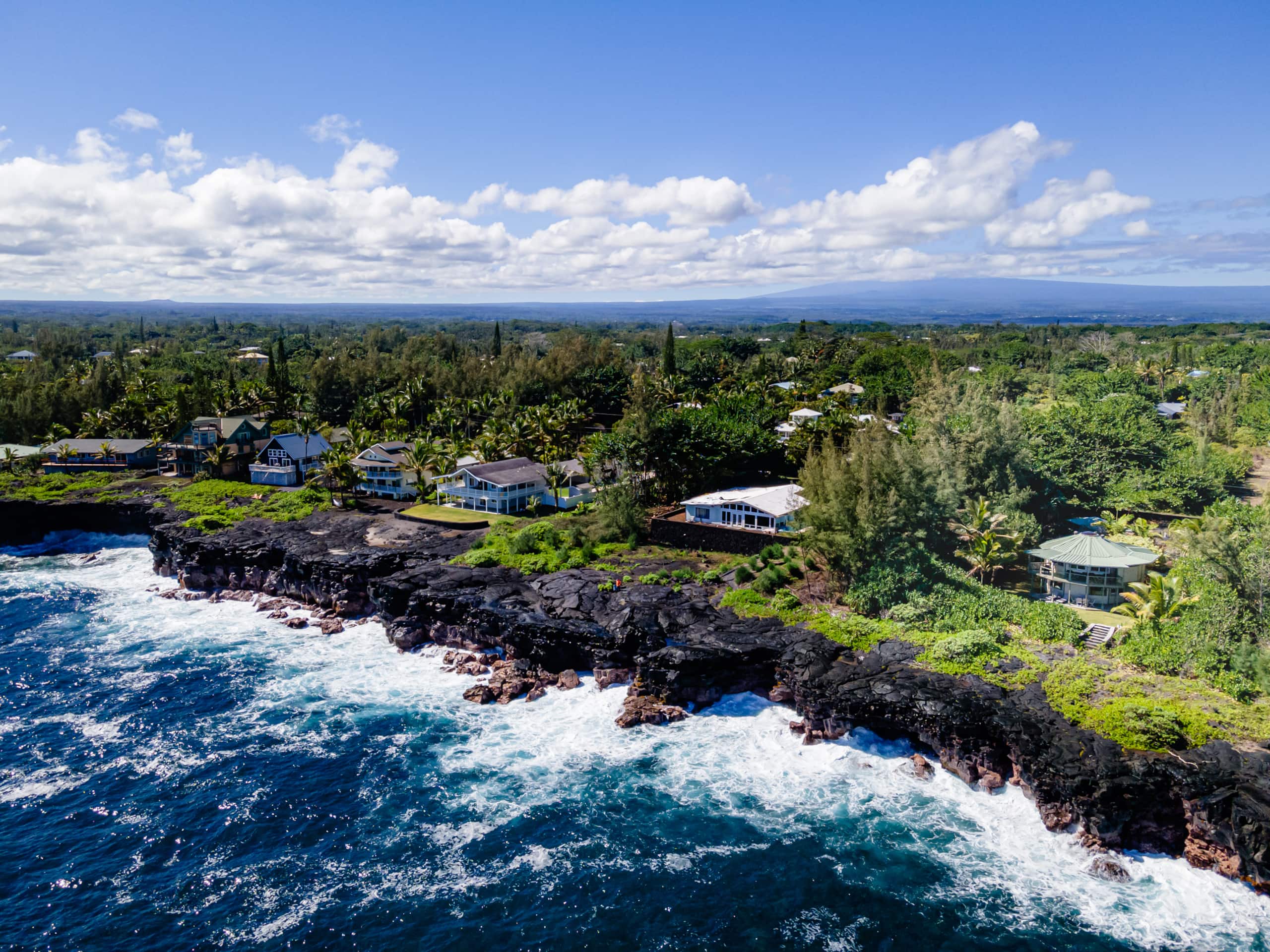 Home in Keaau · ★4.95 · 2 bedrooms · 2 beds · 3 baths - Image 32