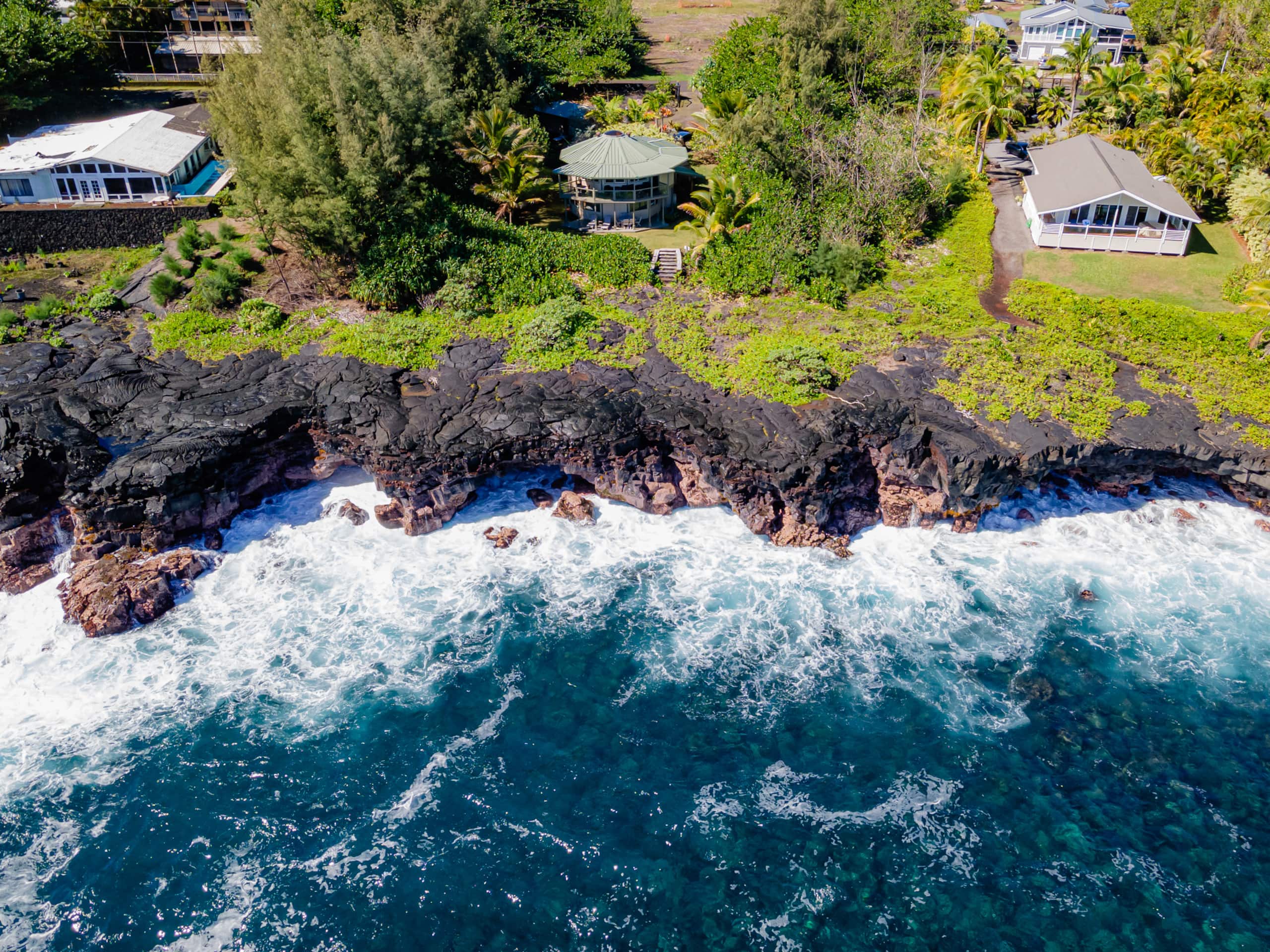 Home in Keaau · ★4.95 · 2 bedrooms · 2 beds · 3 baths - Image 31