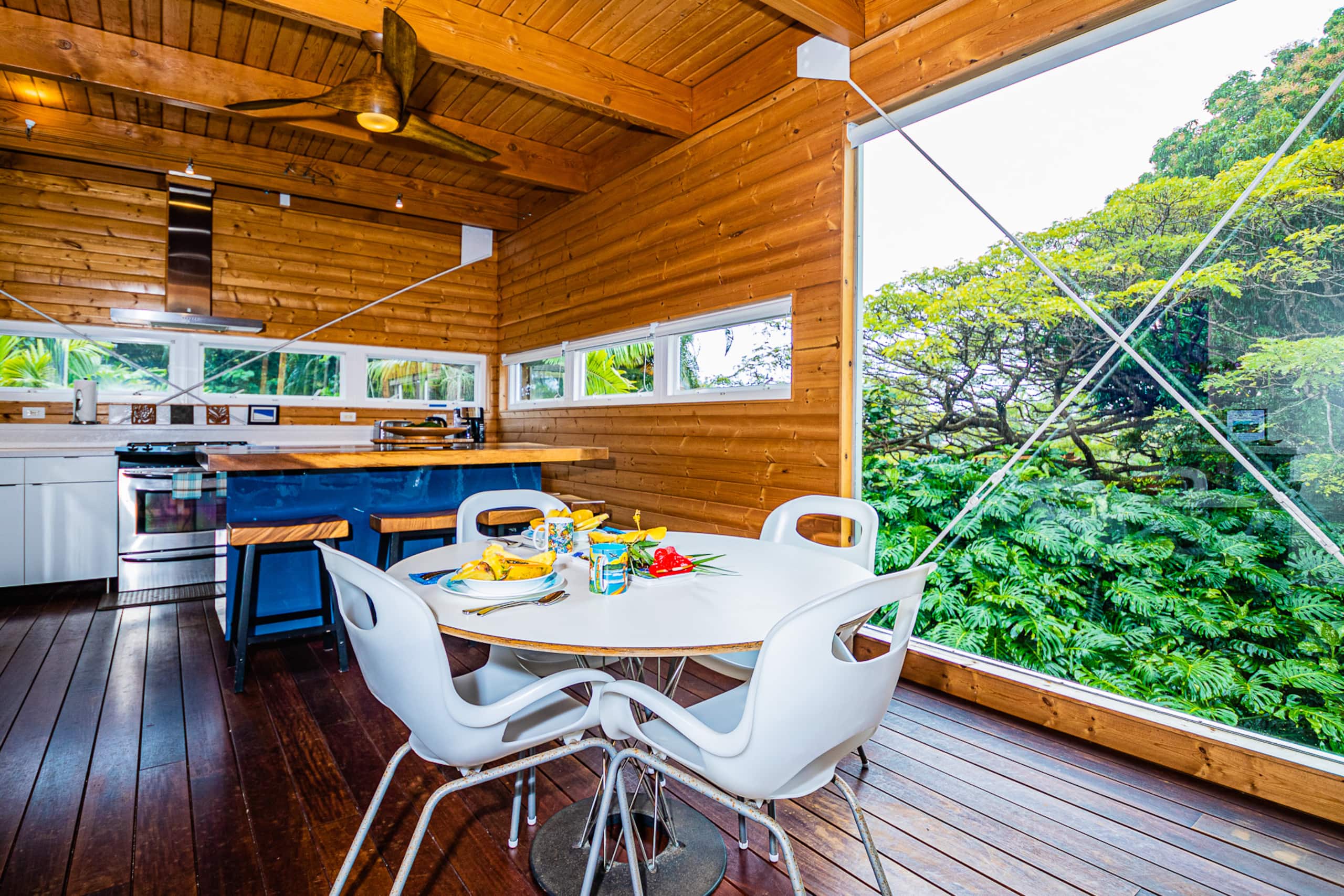 Home in Pahoa · ★4.97 · 2 bedrooms · 2 beds · 2.5 baths - Image 9