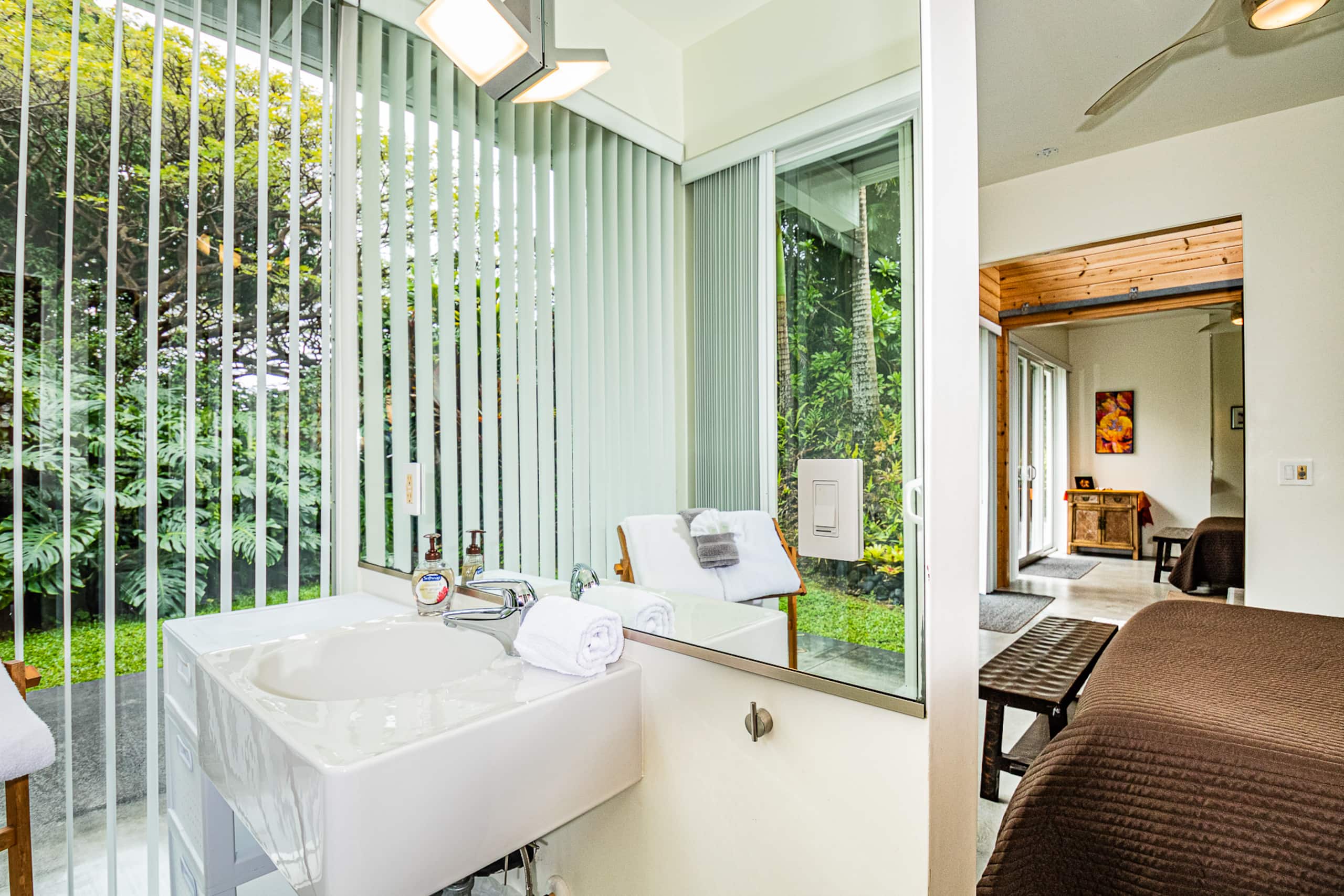 Home in Pahoa · ★4.97 · 2 bedrooms · 2 beds · 2.5 baths - Image 20