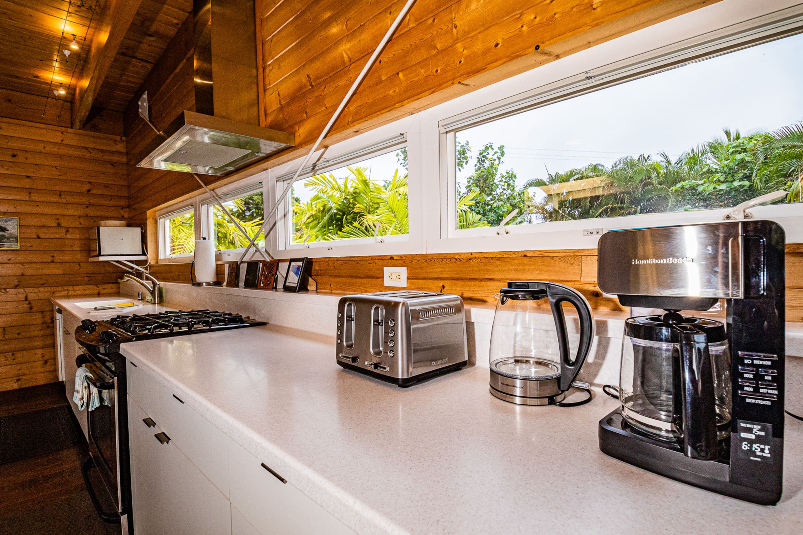Home in Pahoa · ★4.97 · 2 bedrooms · 2 beds · 2.5 baths - Image 10