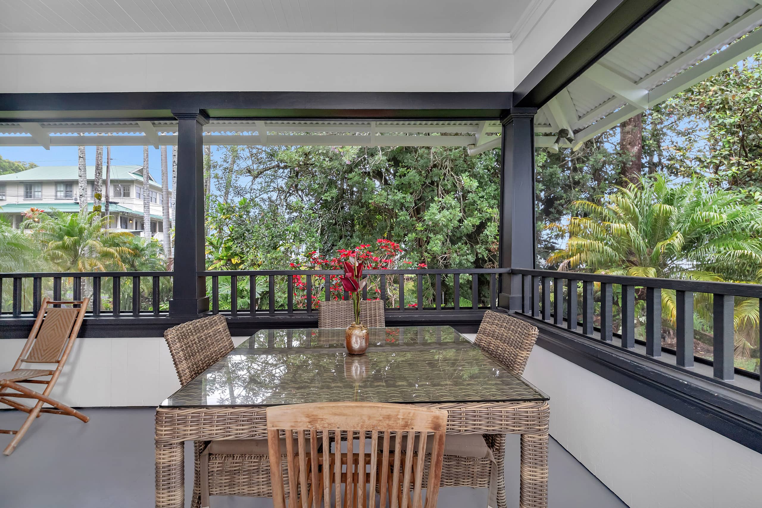 Home in Hilo · ★4.83 · 4 bedrooms · 5 beds · 2 private baths - Image 9