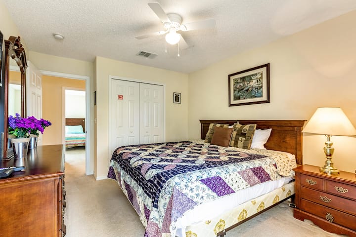 Disney 3 Bedroom 2.5 Bath-unit 25 Emerald - Four Corners