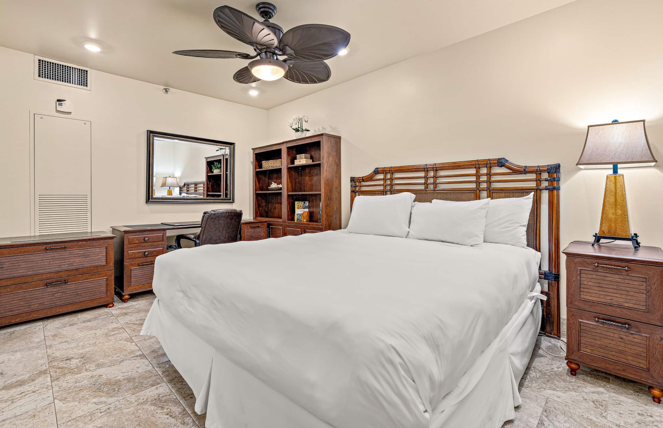 Condo in Lahaina · ★4.86 · 3 bedrooms · 5 beds · 2 baths - Image 6